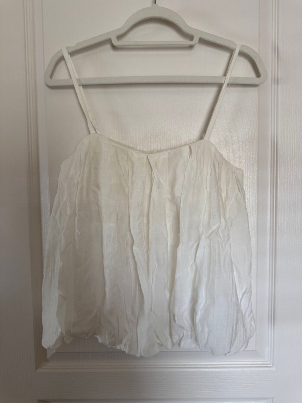 WHBM Ivory Spaghetti Strap Bubble Hem Top — Size 6
